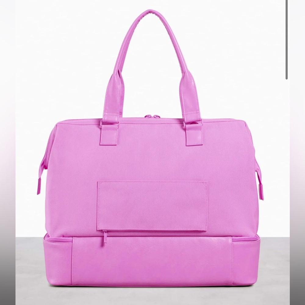 NWT Beis Weekender Bag Berry - Picture 4 of 8
